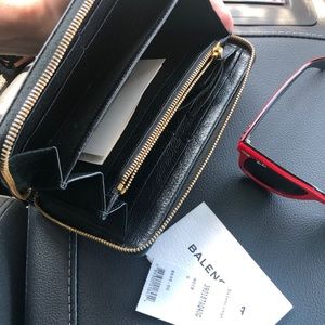 BALENCIAGA WALLET *OBO* MAKE OFFER!